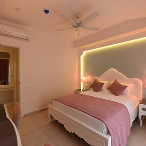 Deluxe Zimmer mit Kingsize-Bett